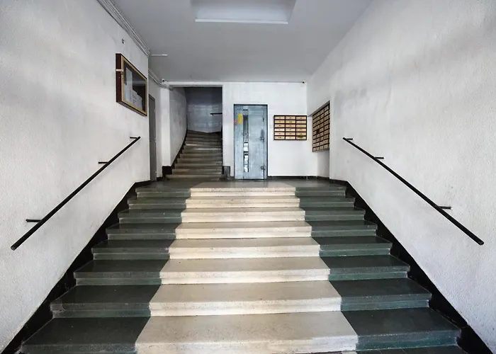 Metropole Old Apartment Bucharest